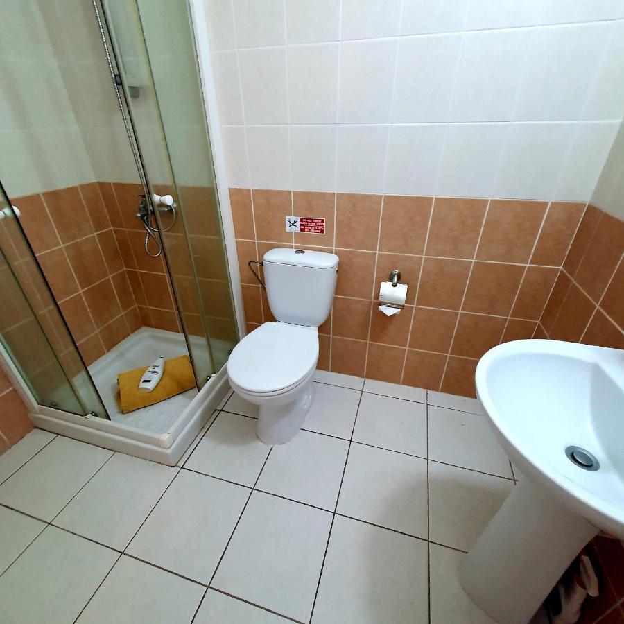 Будинок відпочинку Owls Nest Townhouse Пафос