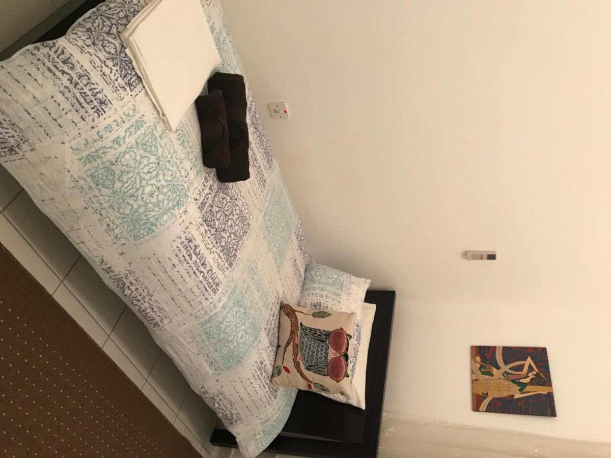 Owls Nest Townhouse Будинок відпочинку Пафос