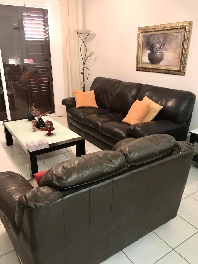 Owls Nest Townhouse Будинок відпочинку *